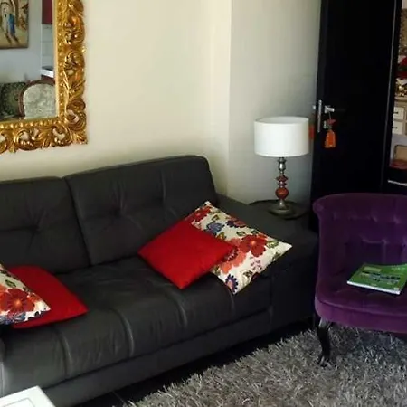 Porto-vecchio Sleeps 2 Pool Air Con Wifi *