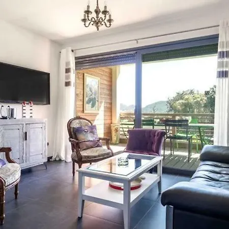 Porto-vecchio Sleeps 2 Pool Air Con Wifi * بورتو فيكشْيو